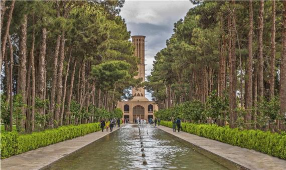 شکستگی ارسی باغ جهانی دولت‌آباد سهوی بود