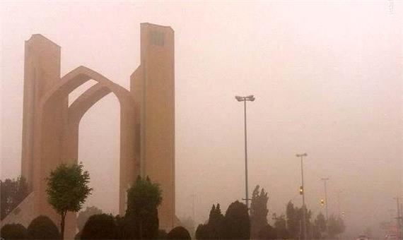 بی‌توجهی برخی شهروندان یزدی به آلودگی هوا