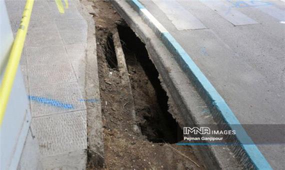 فرونشست‌های سیل یزد همچنان ادامه دارد
