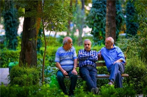 پرداخت مرحله دوم متناسب‌سازی سال 1400 معلمان بازنشسته همزمان با حقوق مردادماه