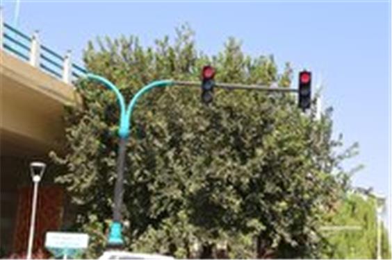 تجهیز 55 درصدی چراغ‌های راهنمایی و رانندگی یزد به برق اضطراری