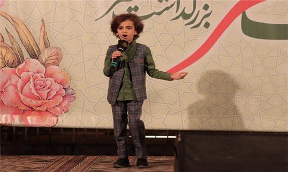 شب شعر جشنواره بانوی هزاره اسلام در یزد برگزار شد