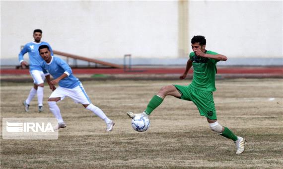 کارشناس فوتبال: تیم فوتبال یزدلوله، پرسپولیس شیراز را دست‌کم نگیرد