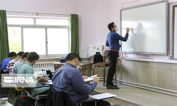 کمبود معلم در یزد از طریق دانشگاه فرهنگیان و بازنشستگان جبران شد