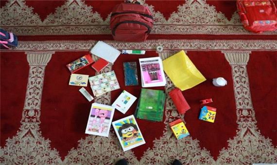 اهدای هزار بسته نوشت افزار ایرانی برای دانش آموزان نیازمند یزدی