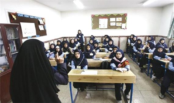 بیش از 305 هزار دانش آموز یزدی به مدرسه می‌روند