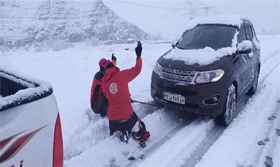 امدادرسانی به 190 نفر و اسکان به 56 گرفتار در برف و کولاک در یزد