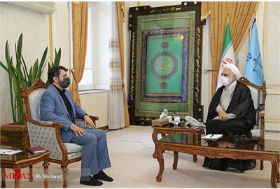 حجت‌الاسلام ‌والمسلمین محسنی اژه‌ای: با جلوگیری از بروز فساد در مجموعه‌های اقتصادی وزارت تعاون،کارو رفاه اجتماعی به دستگاه قضایی کمک کنید/ وزیر تعاون،کار و رفاه اجتماعی: روند رسیدگی دستگاه قضایی به مشکلات واحدهای تولیدی استمرار یابد