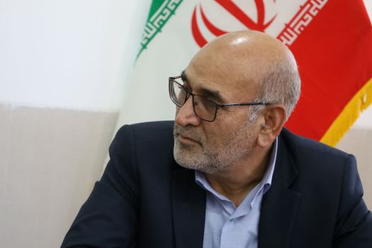 جلسه‌ای مشترک با حضور مدیر کل آموزش و پرورش استان، نماینده مردم تفت و میبد در مجلس شورای اسلامی، سرپرست فرمانداری ویژه میبد و سرپرست دانشگاه فرهنگیان
