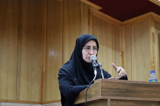 در راستای تأکید رئیس‌جمهور بر تحول در آموزش و یادگیری، برنامه توانمندسازی مدیران و معلمان در سراسر کشور آغاز شده است؛ طرحی که هدف آن تبدیل مدارس دولتی به محیطی پویا، شاد و مشارکتی برای یادگیری عمیق و همه‌جانبه دانش‌آموزان است.