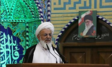 تحریم و جنگ رسانه‌ای از تلاش‌های دشمن برای نا امیدی ملت ایران