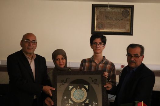 تقدیر مدیر کل آموزش و پرورش از علی آذرباد، رتبه ۹ کنکور سراسری رشته هنر
