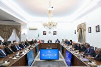 عارف: دولت تفاوتی بین دانشگاه دولتی و غیردولتی قائل نیست