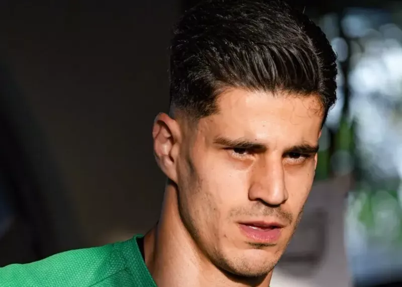 سیو طلایی نیازمند و نجات پرسپولیس در تختی