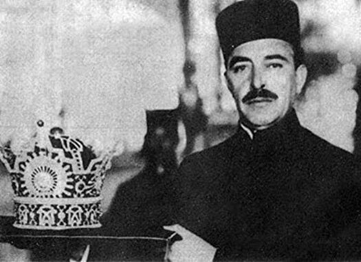 تیمورتاش، تاج‌بخش مغضوب