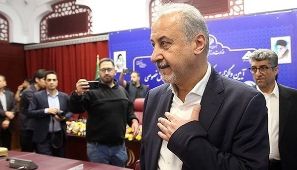 کمک‌ ادامه‌دار هوادار متمول و مسدود شدن حساب بانکی پرسپولیس