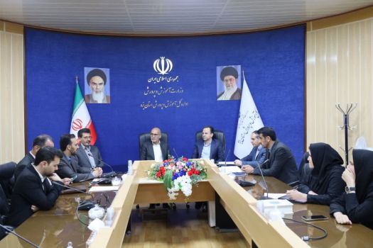 امضای تفاهم‌نامه همکاری میان اداره کل آموزش و پرورش استان یزد و شرکت توزیع نیروی برق