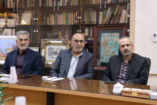 برگزاری جلسه کمیته رسیدگی به اعتراضات آزمون استخدامی آموزش و پرورش استان یزد با حضور مدیرکل آموزش و پرورش