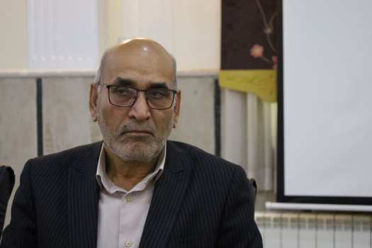 جلسه مشترک مدیر کل آموزش و پرورش استان و استاد حیدری با مدیران مدارس قرآنی استان برگزار شد