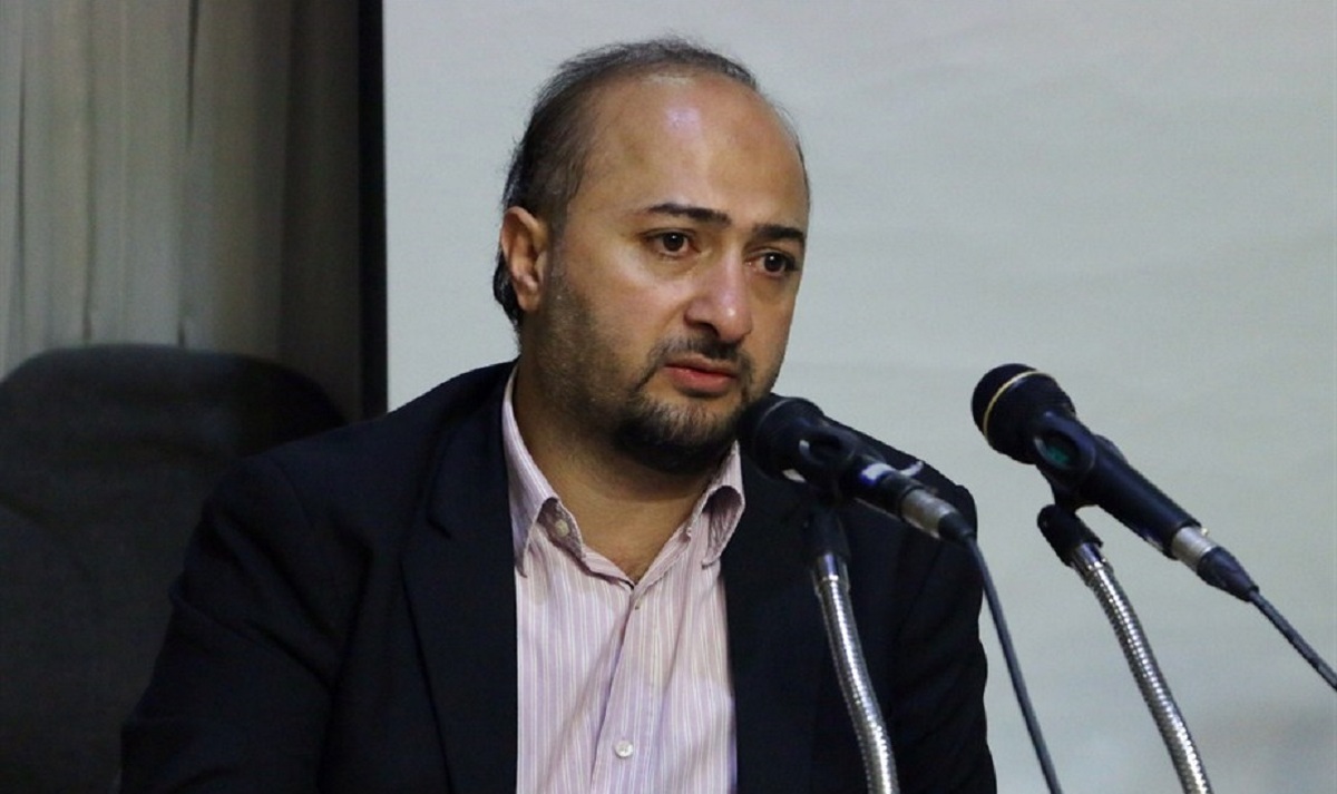معاون وزیر سابق کار: نیمی از افراد با قوانین اشتباه سخت و زیانآور بازنشسته میشوند