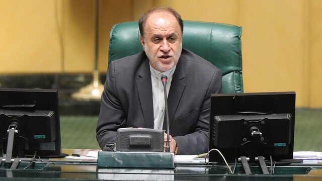 انتقاد نایب رئیس مجلس از روند تخصیص یارانه‌ها