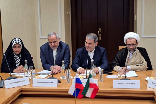 ایران و روسیه در برابر سیاست‌های غرب برادرانه ایستاده‌اند