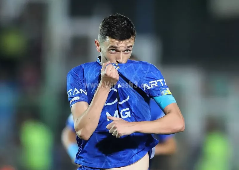 گزارش زنده: استقلال 1 - آلومینیوم 0