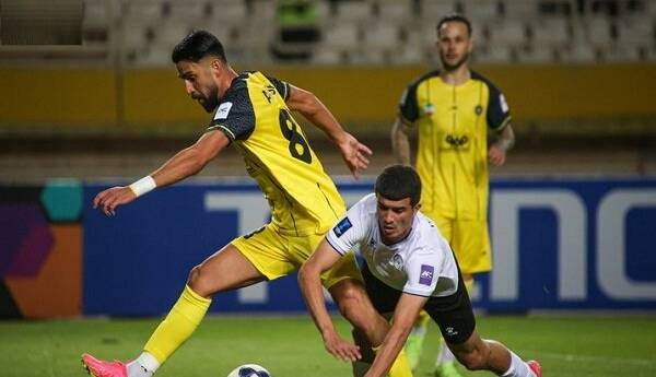 حمله سپاهان به صدر جدول آسیا