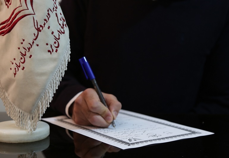 نذر فاطمیِ پزشک یزدی برای رضای خدا