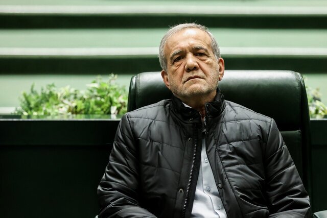 حضور رئیس جمهور در صحن علنی مجلس