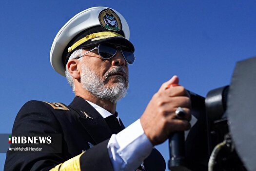 دریادار سیاری: برای ارتقای توان دفاعی همیشه برنامه داریم