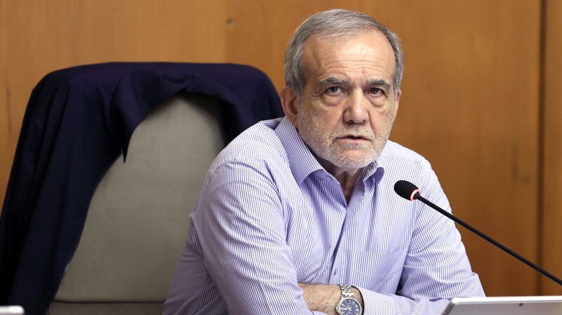 پزشکیان: رعایت قوانین و هنجارها از درون دستگاه‌ها آغاز شود