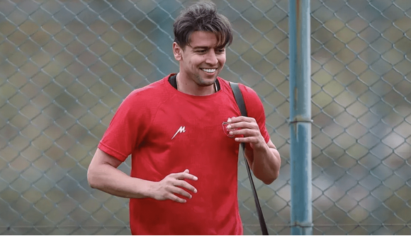 هزینه سنگین برای جدایی یک استقلالی از پرسپولیس