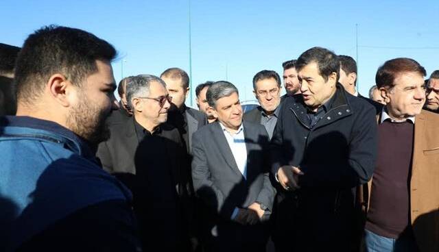 وزیر ورزش: اعتبار لازم برای تکمیل مجموعه ورزشی علی دایی را تأمین می‌کنیم