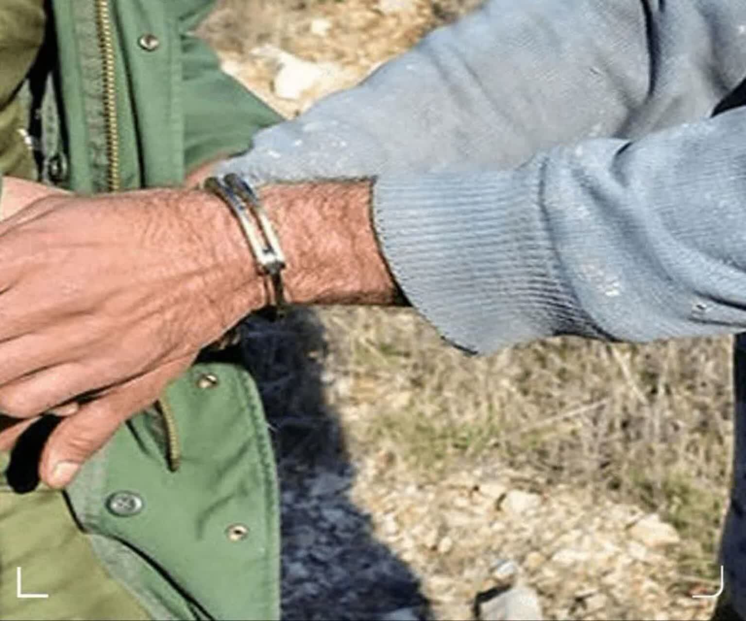 شکارچی مسلح نیمه‌شب در بهاباد زمین‌گیر شد