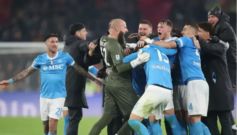 شب جادویی ناپولی در الیمپیکوی رم