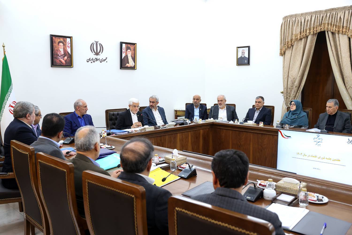 عارف: طرح جامعی برای افزایش تولید برق تهیه شود