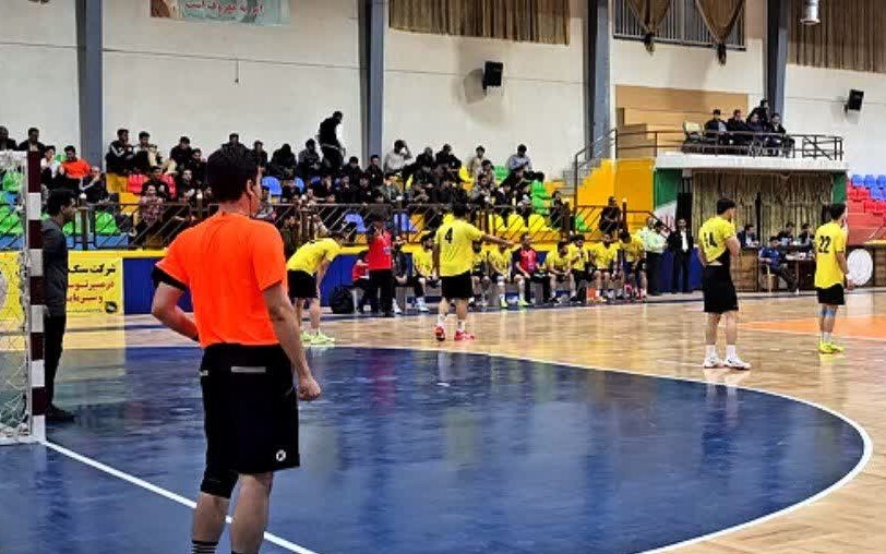 اولین پیروزی هندبالیست‌های بافقی