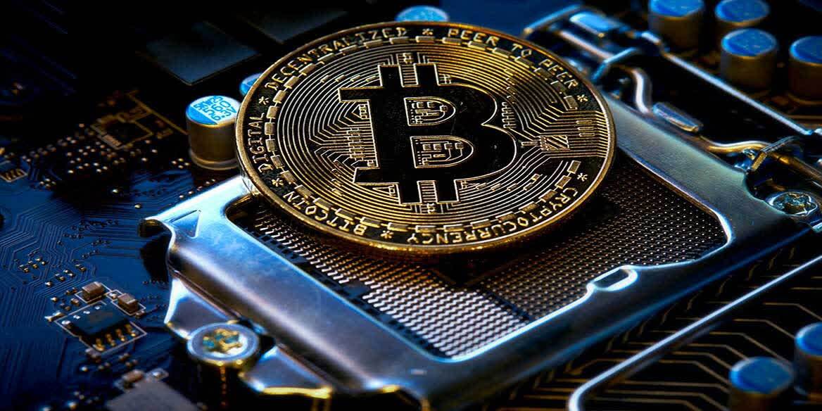 کشف و ضبط سه دستگاه ماینر قاچاق در یزد