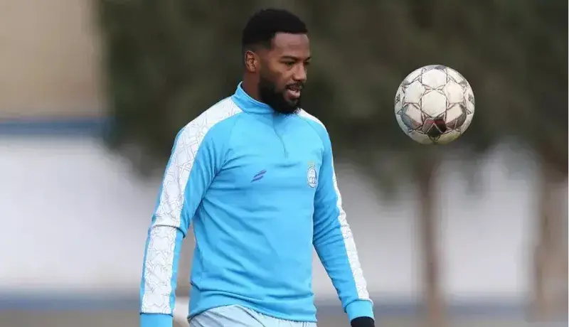 نازون همچنان دور از ترکیب استقلال