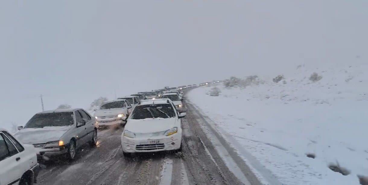 مسدودی جاده مهریز – تنگ چنار (مسیر شیرازی)