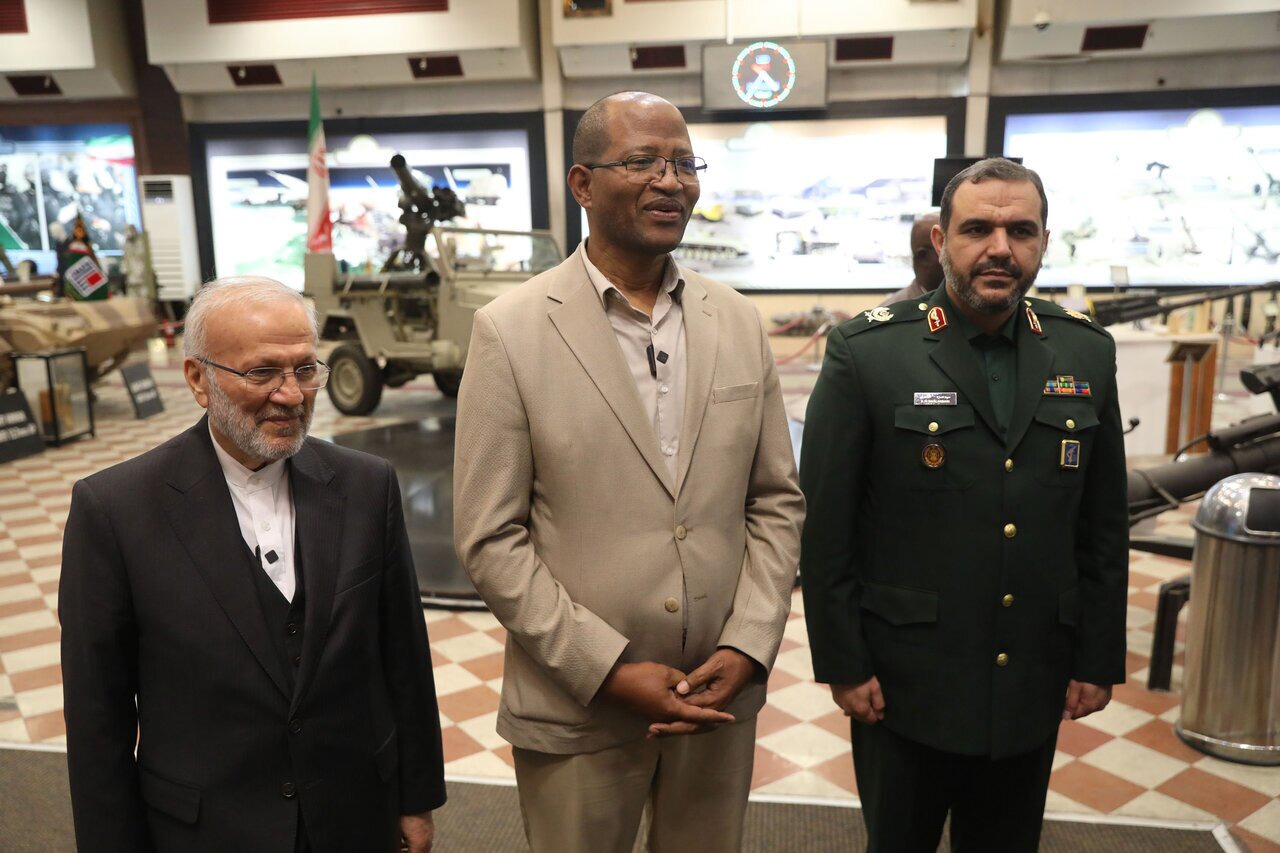 دستاورد‌های فناورانه و دفاعی ایران پیش چشم مقامات دروازه آفریقا