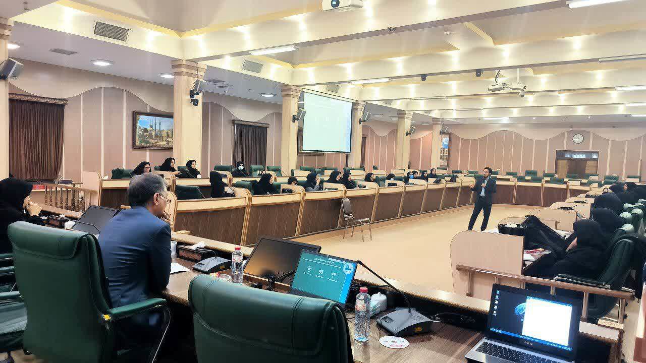 کارگاه «هادیان زندگی» با محور جوانی جمعیت در یزد