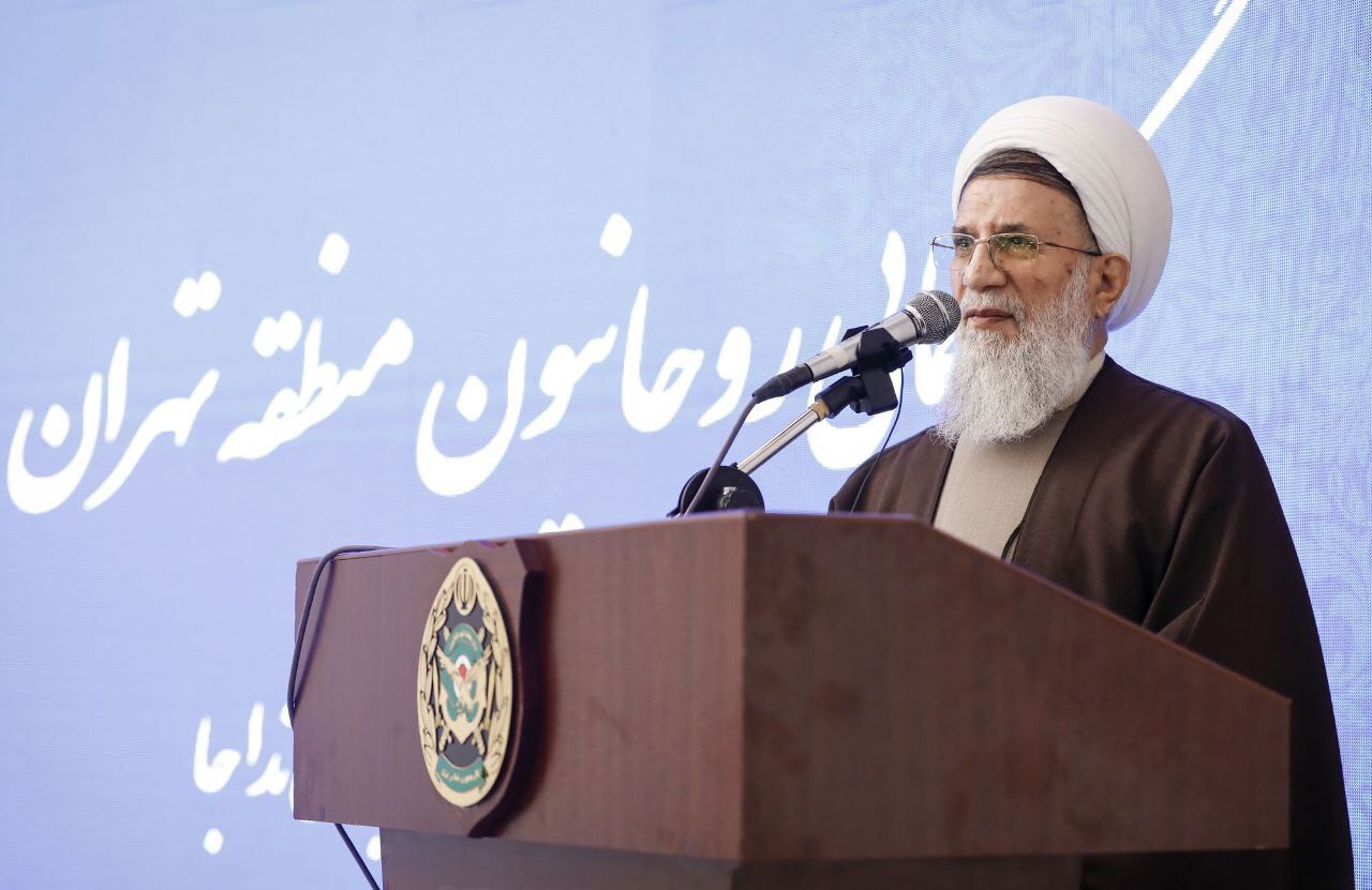 ملت ایران دستِ پُر خود را به دشمن نشان داد