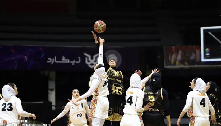 پیگیری لیگ بسکتبال زنان در غیاب استقلال؛ مدعیان به دنبال تکرار برد
