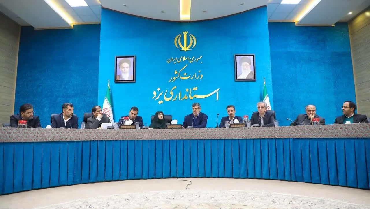 تغییر ریل‌گذاری صنعتی یزد برای کاهش آلایندگی‌ها اجتناب‌ناپذیر است