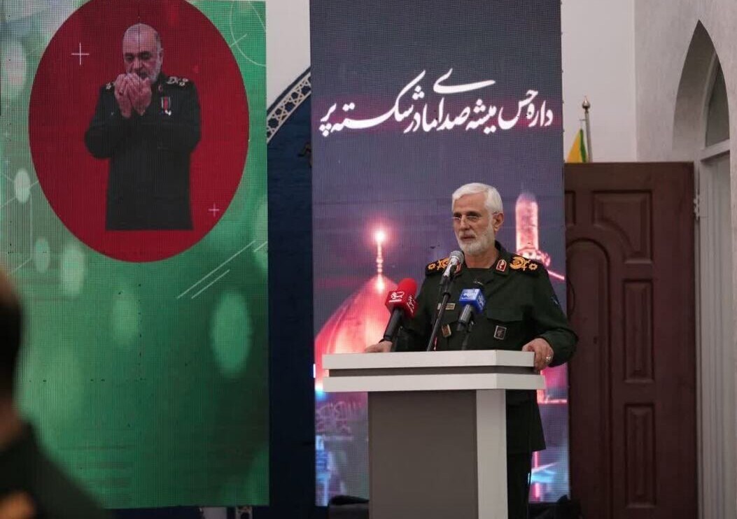 شهید سلیمانی هسته‌های مقاومت جهانی را پایه‌گذاری کرد