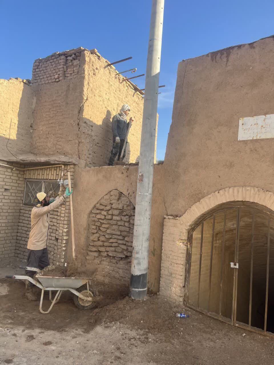 آغاز مرمت اضطراری موقوفه حمام تاریخی کاکامیر بافق