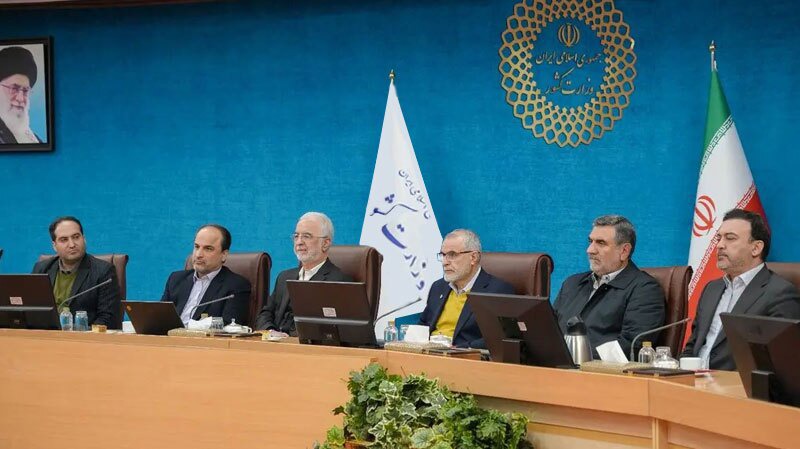 قابل قبول نیست ۶ میلیون نفر در انتظار کارت ملی باشند