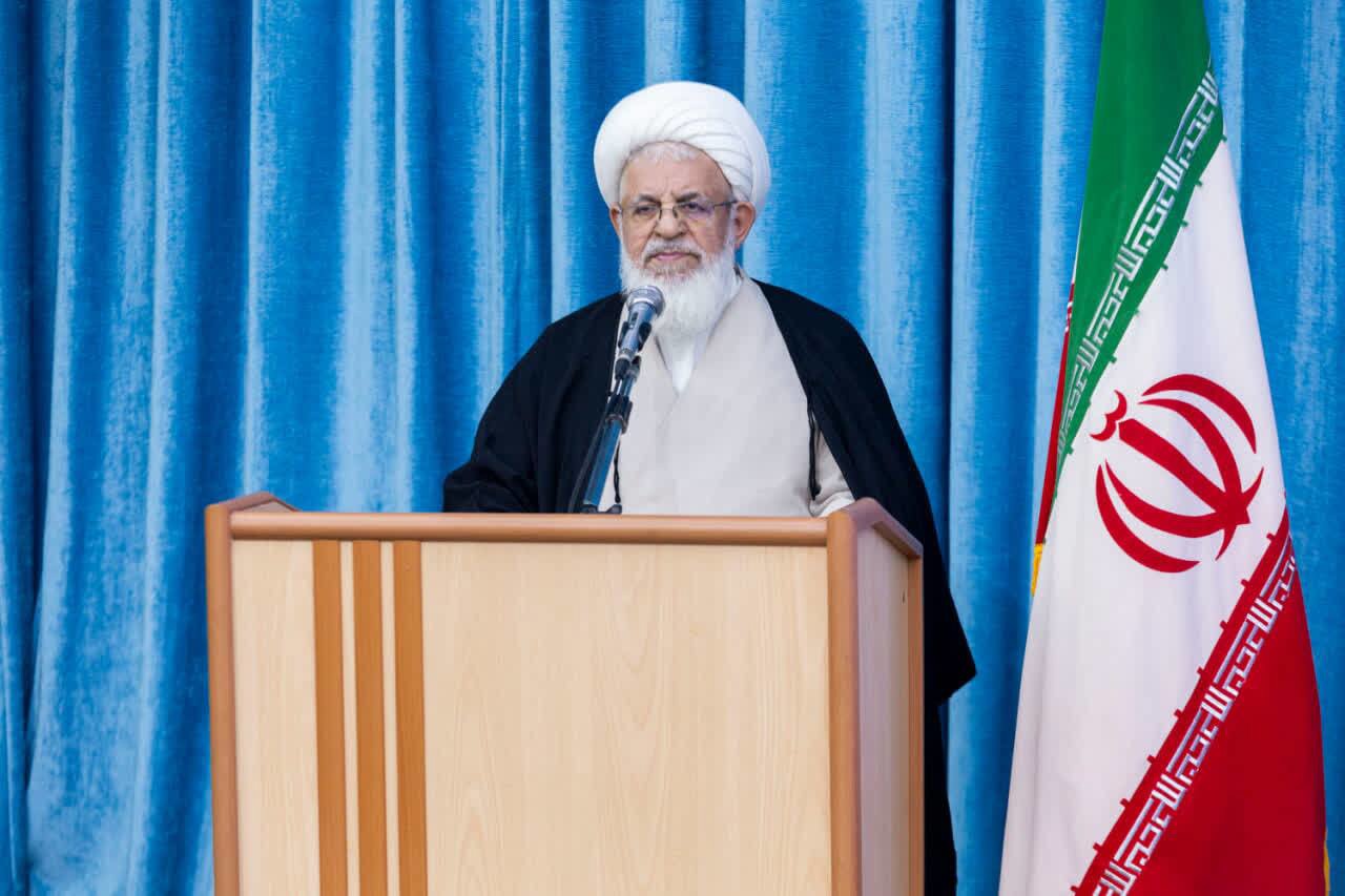 امام جماعت باید دلسوز و شنونده مشکلات مردم باشد